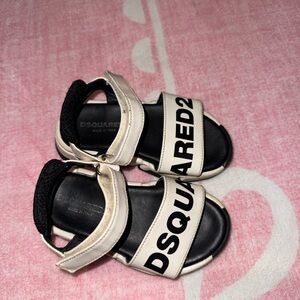 DSQUARED2 Kids Cream Sandals with Black Footbed and Logo Strap